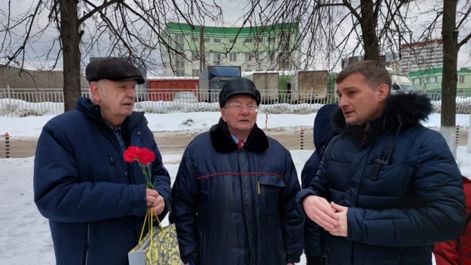 Перовчане почтили память работников Московского локомотиворемонтного завода