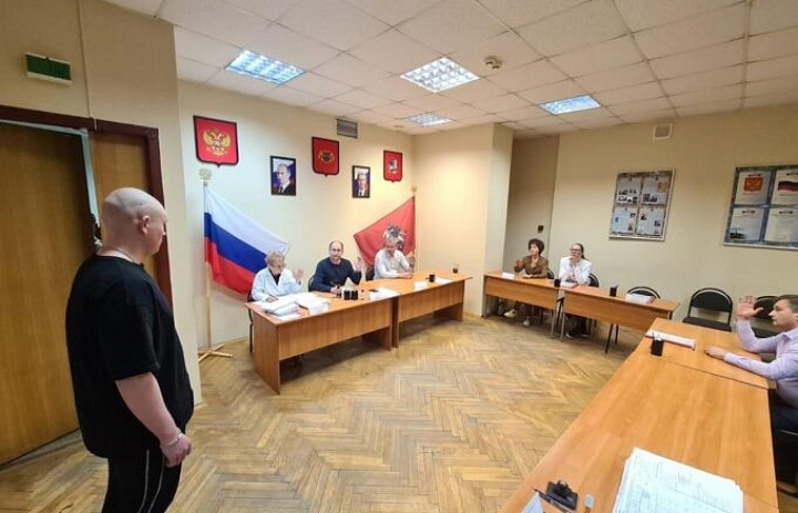 Андрей Тюрин напомнил телефоны горячей линии по весеннему призыву