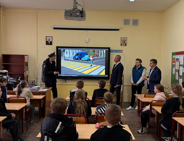 В Перово прошёл первый майский «Маленький пешеход»