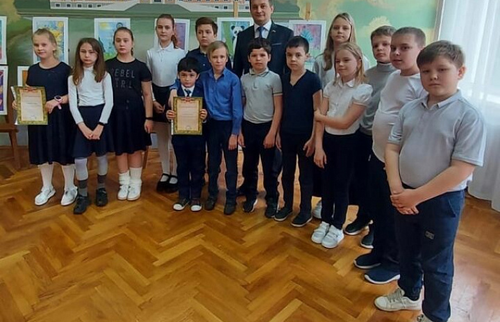 Перовских школьников поблагодарили за неравнодушие