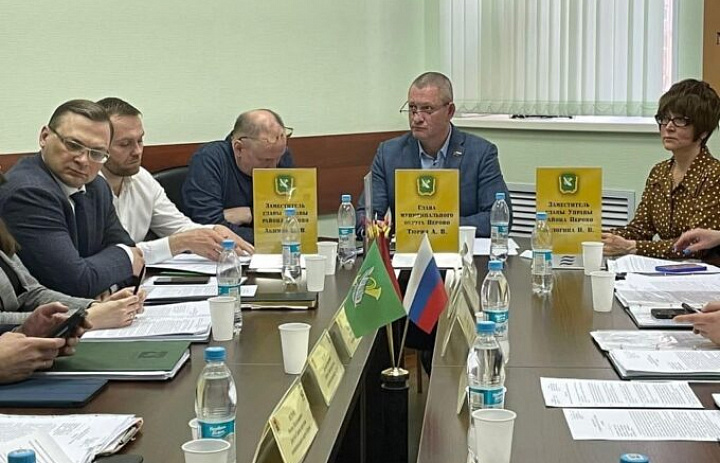 Перовские депутаты заслушали информацию руководителей местных учреждений