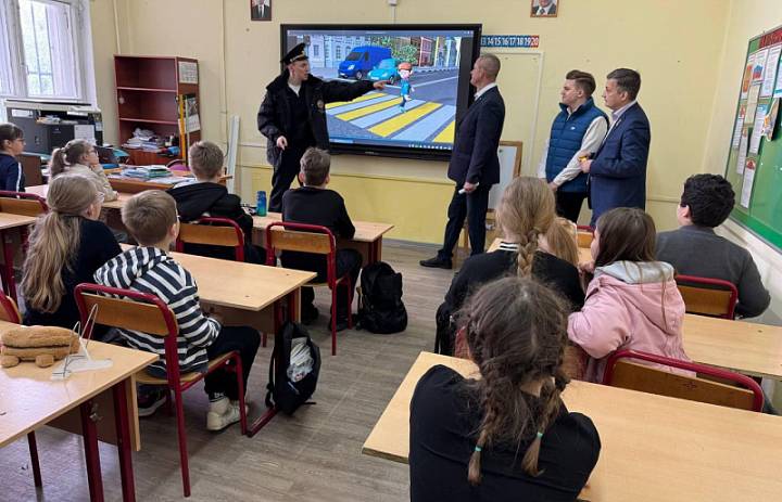 В преддверии летних каникул Госавтоинспекция Москвы проведет общегородское профилактическое мероприятие «Здравствуй, лето!»