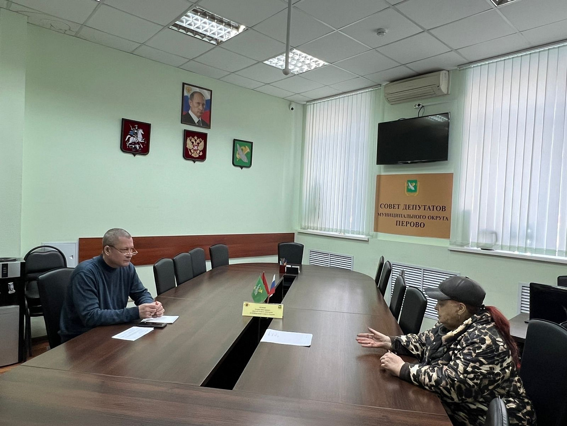 Андрей Тюрин рассказал на приёме о программе реновации