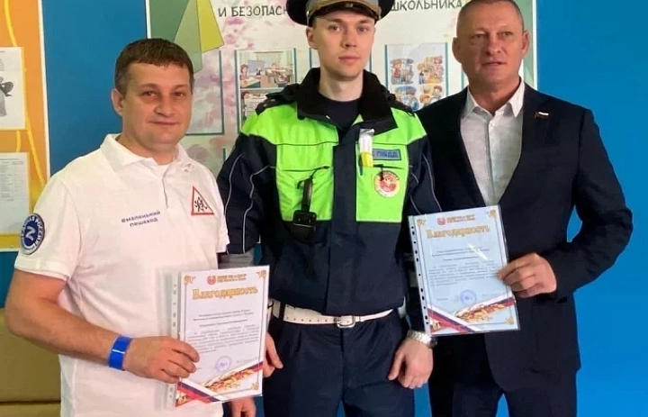 Перовских депутатов отметили благодарственными письмами