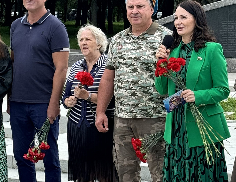 В Перово поздравили десантников с профессиональным праздником