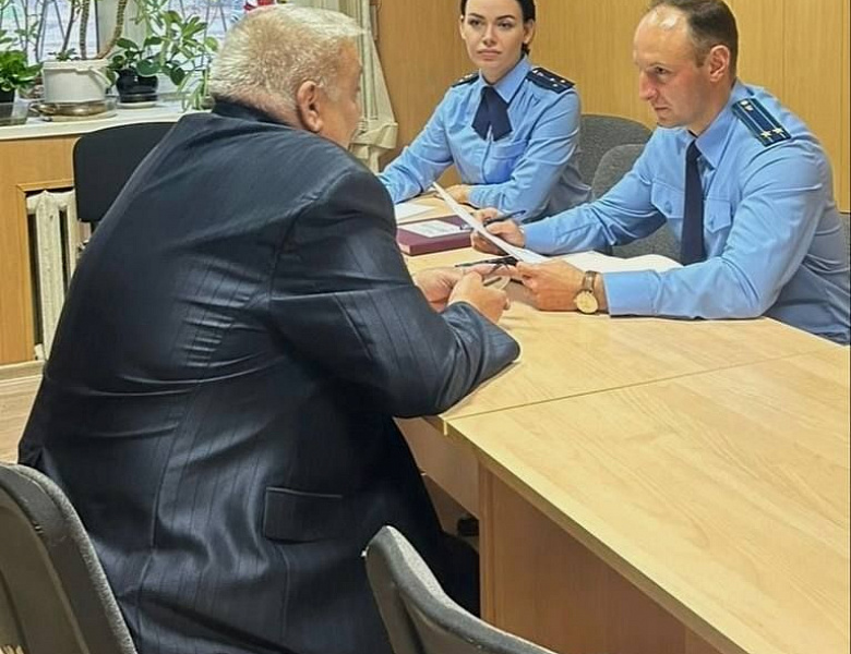 Перовским межрайонным прокурором Попиком М.Ю. совместно с помощником Перовского межрайонного прокурора Новиковой Н.А. 23.09.2025 в рамках работы мобильной приемной осуществлен прием граждан