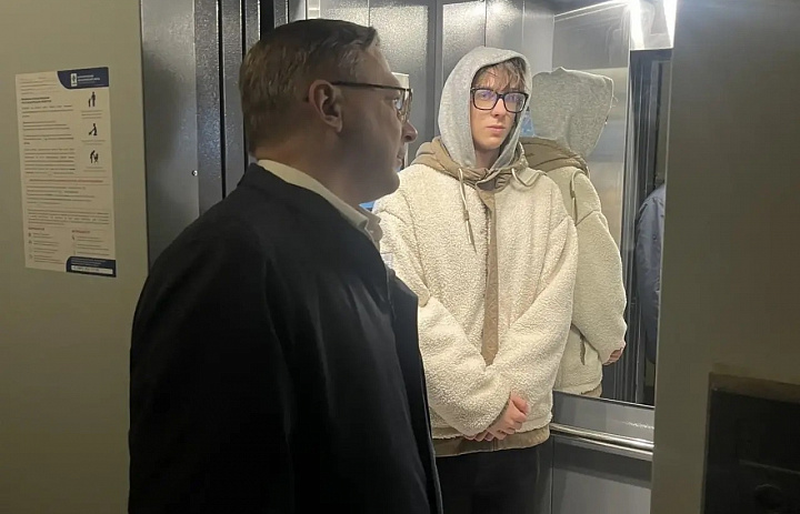 Андрей Сучков: Теперь в подъездах новые безопасные лифты