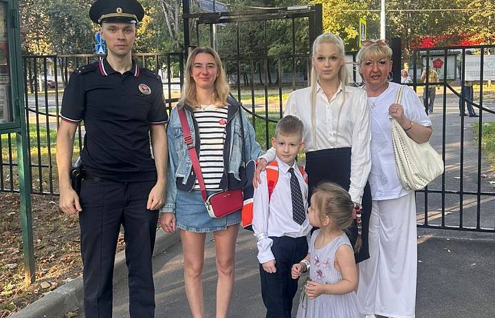 Сотрудники Госавтоинспекции УВД по ВАО призывают к соблюдению ПДД 