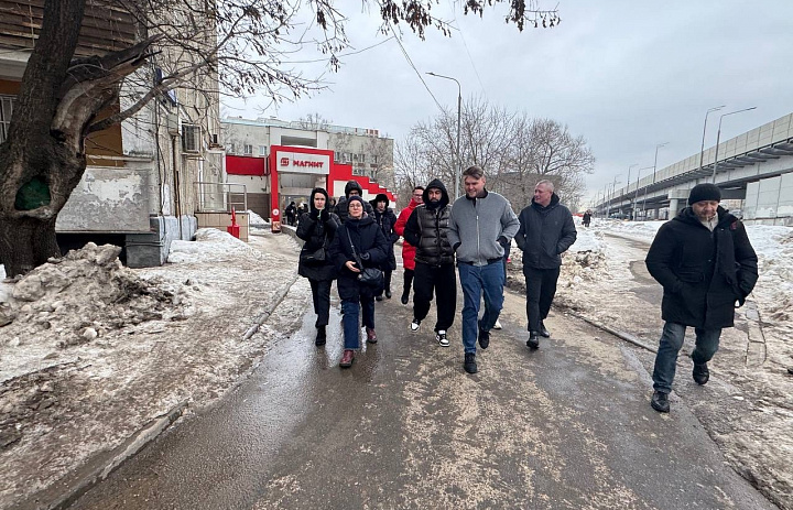 На субботнем обходе в Перово обсудили вывоз снега