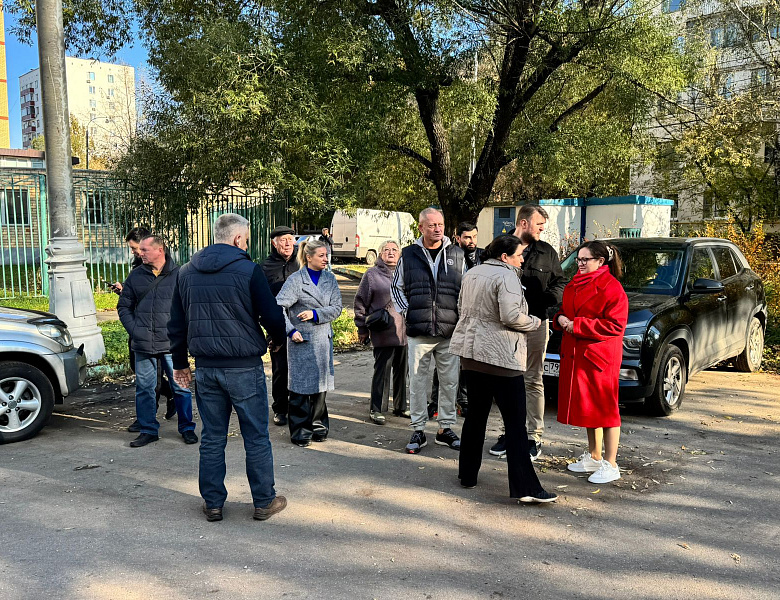 Перовские депутаты присоединились к субботнему обходу территорий
