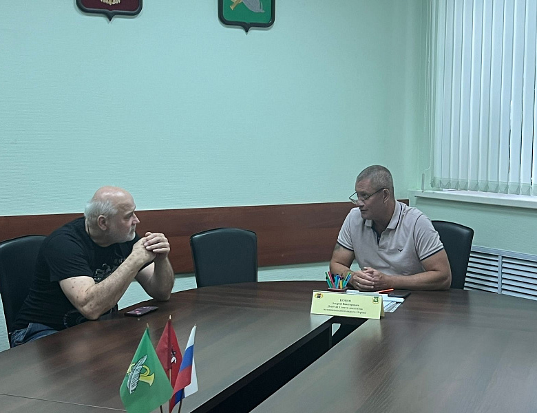 Перовские депутаты ждут жителей на приёмы в июне
