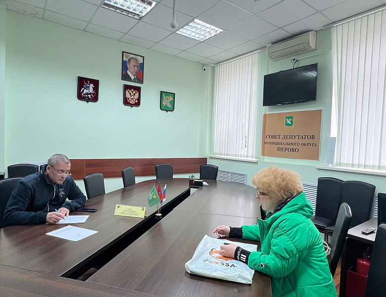 К Андрею Тюрину обратились жители дома на Мастеровой