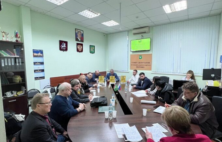 Перовчане обсудили насущные вопросы на встрече с администрацией