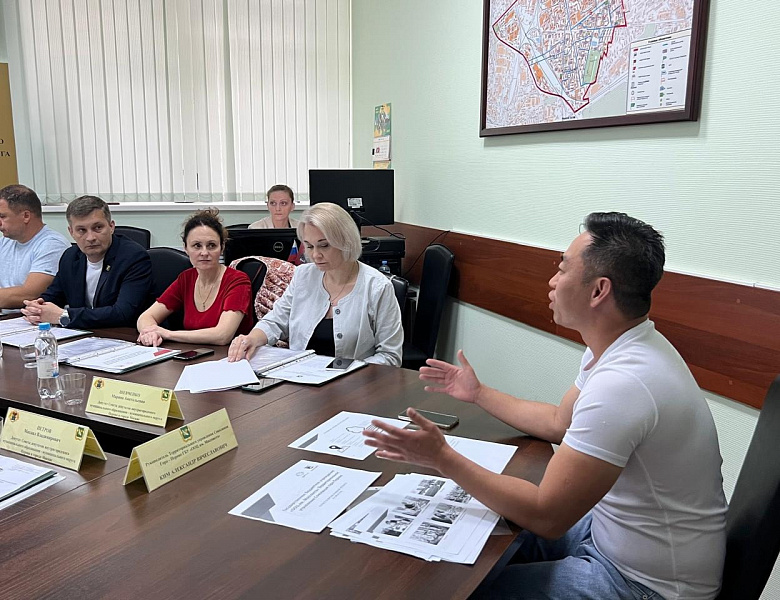 Александр Ким рассказал о работе с населением в Перово