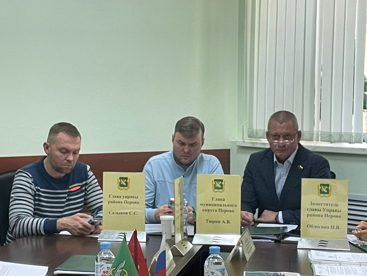 Перовские депутаты согласовали установку ограждающих устройств по обращению жителей