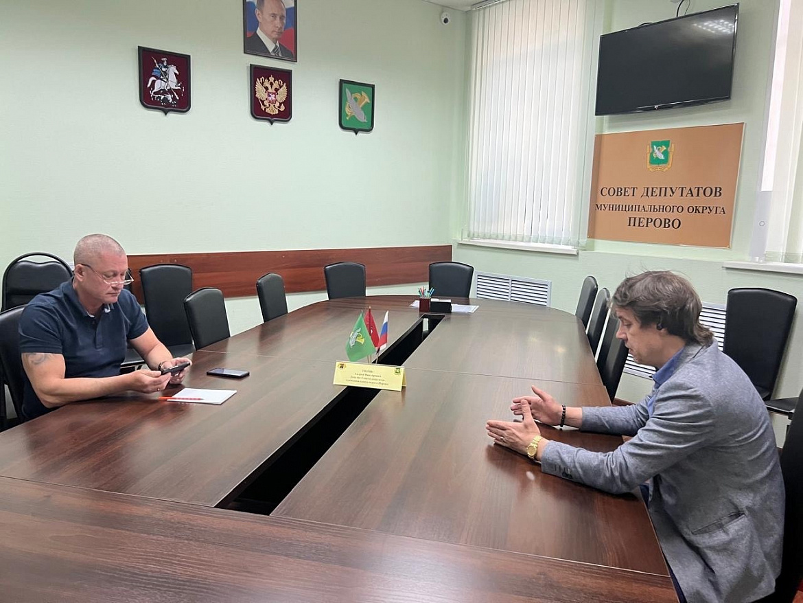 Андрей Тюрин встретится с жителями по вопросу проведения благоустройства придомовой территории