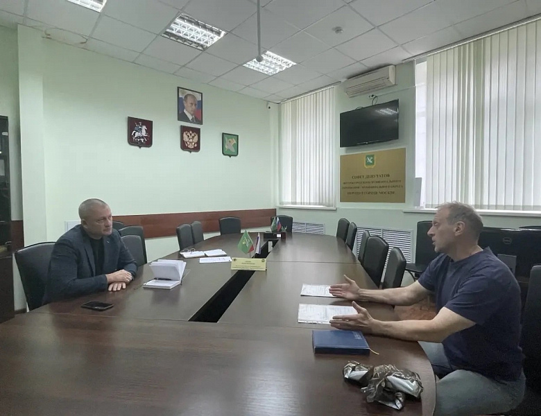 Андрей Тюрин направит запросы для решения проблем жителей