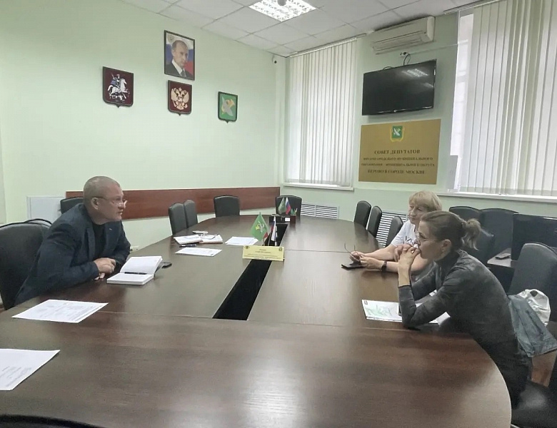 Андрей Тюрин направит запросы для решения проблем жителей