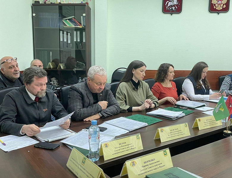 Перовские депутаты согласовали установку ограждающих устройств по обращению жителей