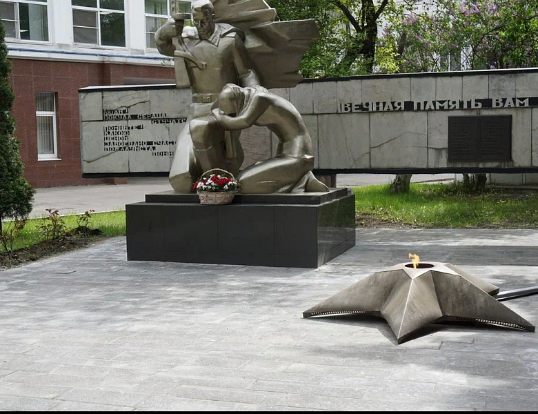 В перовском «Салюте» прошла патриотическая акция ко Дню Победы