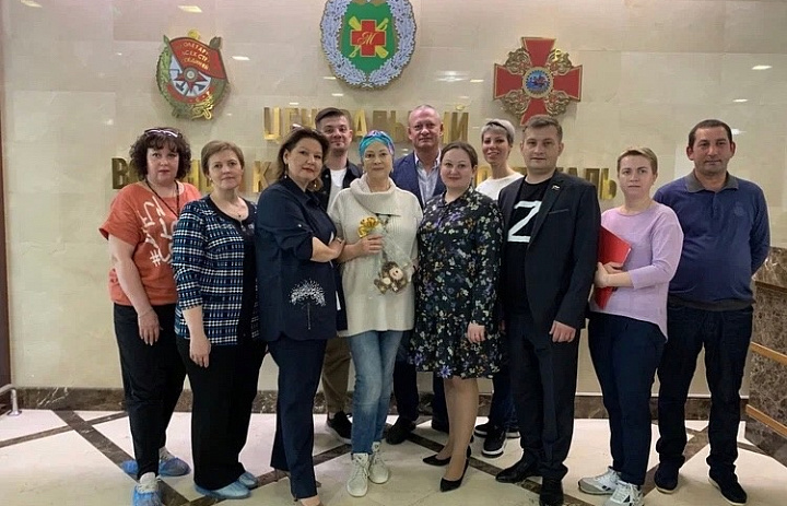 Перовские депутаты поздравили участников спецоперации с Днём Победы